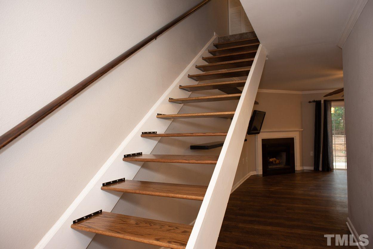 7933 Falcon Rest Circle, Unit 7933 Raleigh, NC 27615 - Photo 17 of 28 a view of entryway