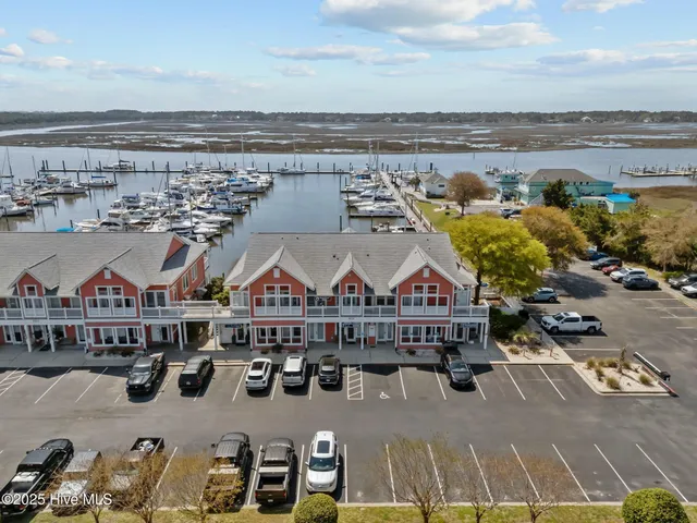 $305,000 | 5001 O'Quinn Boulevard Southeast, Unit STE F, Southport, NC 28461