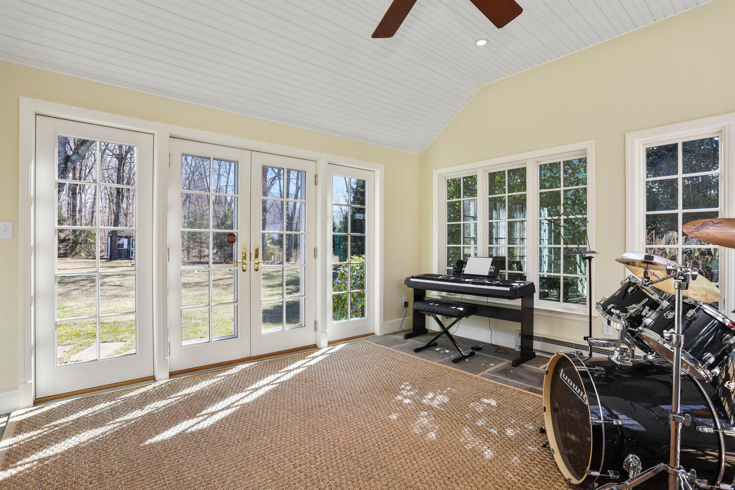 26 Beech Road New Canaan, CT 06840 - Photo 21 of 41 a bedroom with furniture and a window