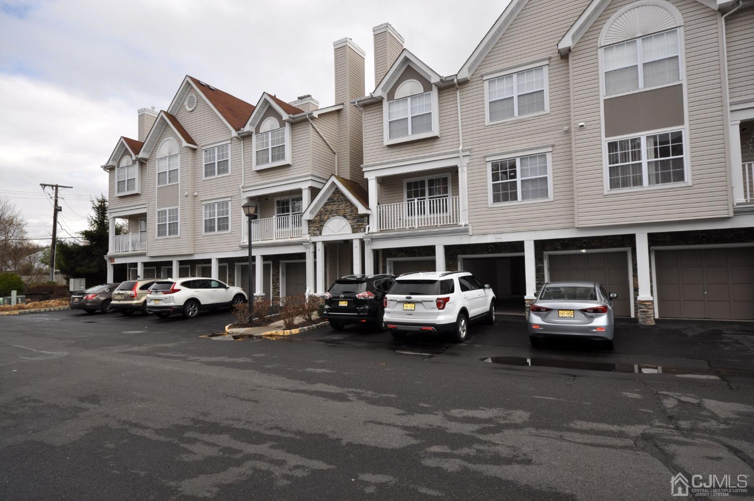 15 Prestwick Way, Edison, NJ 08820 Compass