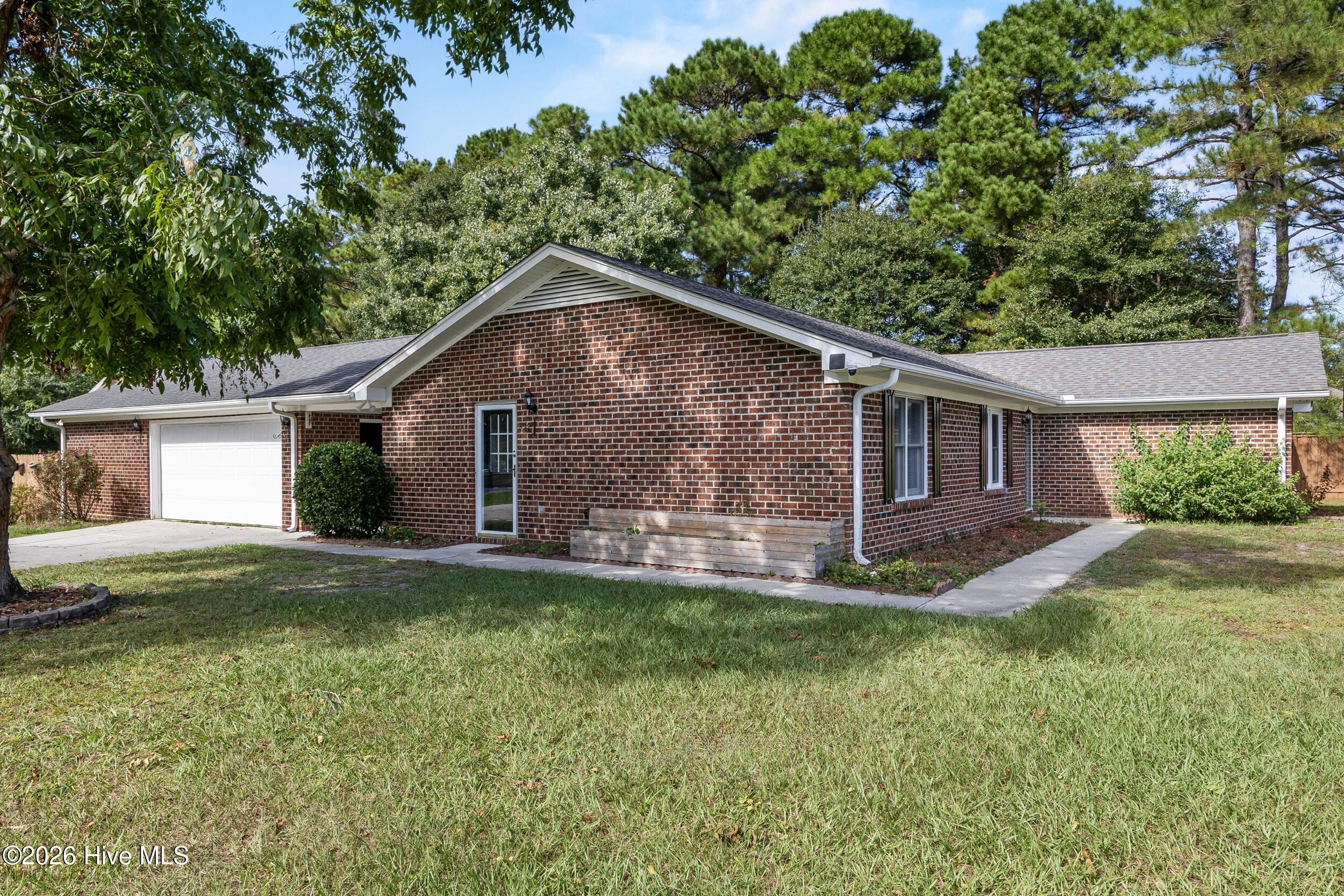 1101 Hunting Ridge Road Wilmington, NC 28412 - Photo 3 of 42 Front Exterior (47)