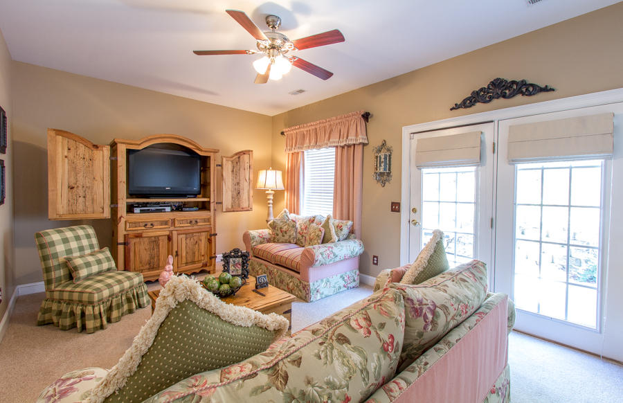 7514 Noah Reid Road, Unit 8 Chattanooga, TN 37416 - Photo 17 of 25 Small (13 of 26)