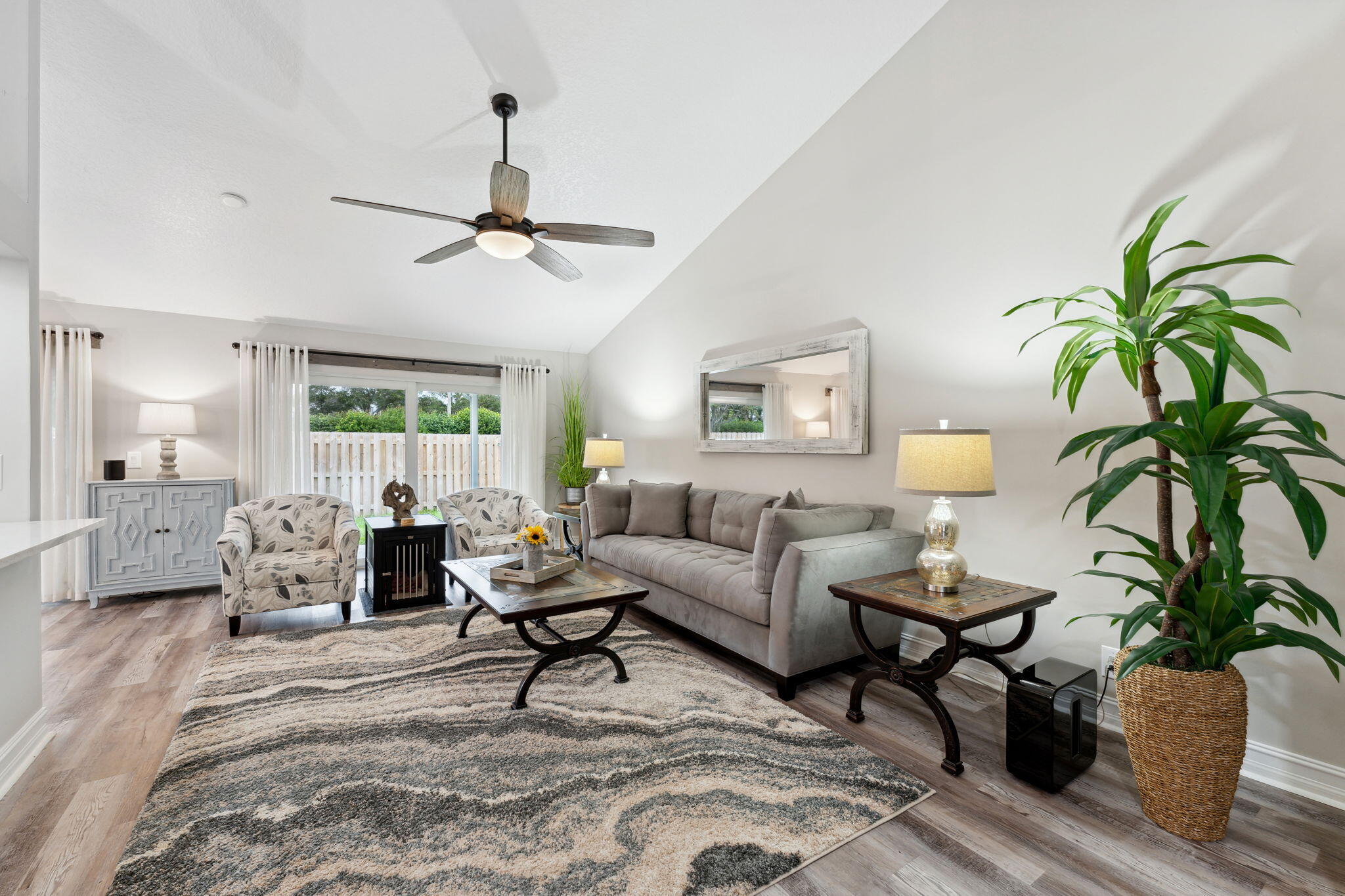 46 Baytree Circle Boynton Beach, FL 33436 - Photo 3 of 34 21-web-or-mls-DSC08717