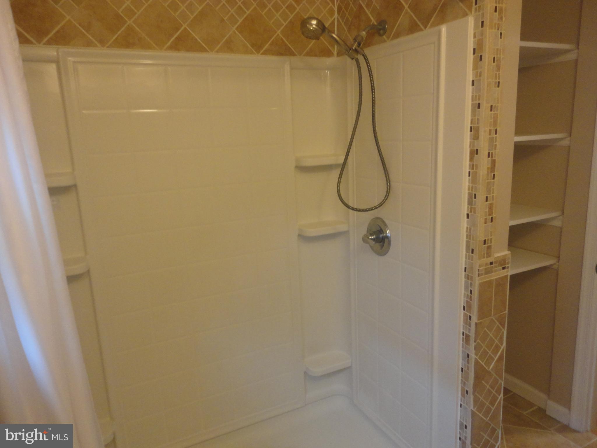 340 Larchwood Road Springfield, PA 19064 - Photo 18 of 32