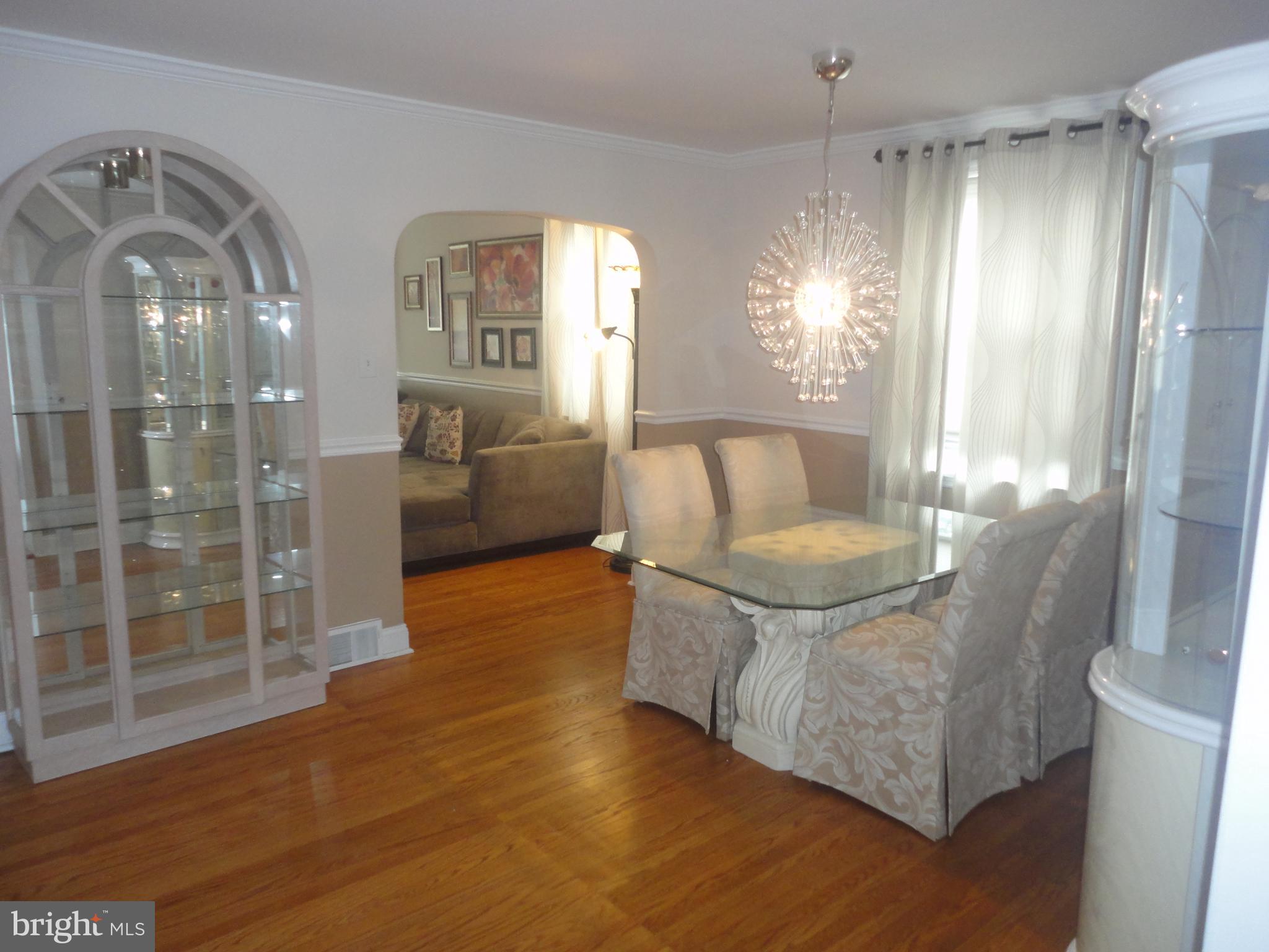 340 Larchwood Road Springfield, PA 19064 - Photo 6 of 32 Dining Room