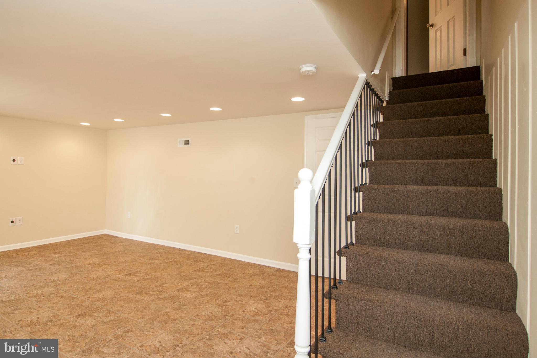 1534 Roundhill Road Baltimore, MD 21218 - Photo 12 of 22 Interior (General)