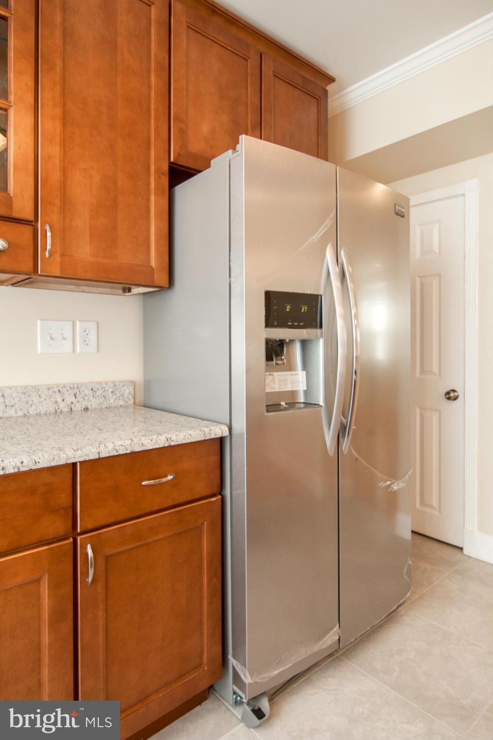 1534 Roundhill Road Baltimore, MD 21218 - Photo 8 of 22 Kitchen
