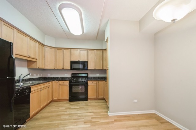 132 Johnson Street, Unit 107 Palatine, IL 60067 - Photo 3 of 10