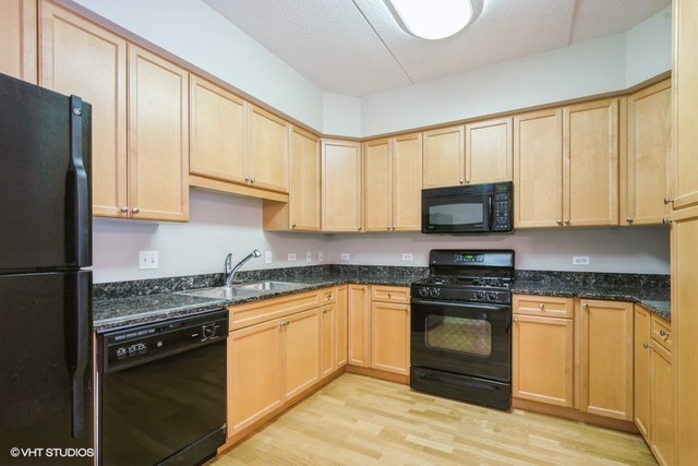 132 Johnson Street, Unit 107 Palatine, IL 60067 - Photo 4 of 10