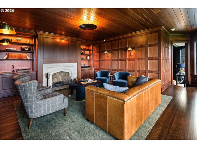 $25,000,000 | 4311 Southwest Greenleaf Drive, Portland, OR 97221