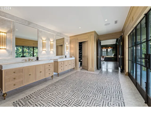 $25,000,000 | 4311 Southwest Greenleaf Drive, Portland, OR 97221
