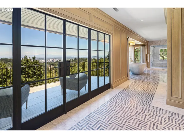 $25,000,000 | 4311 Southwest Greenleaf Drive, Portland, OR 97221