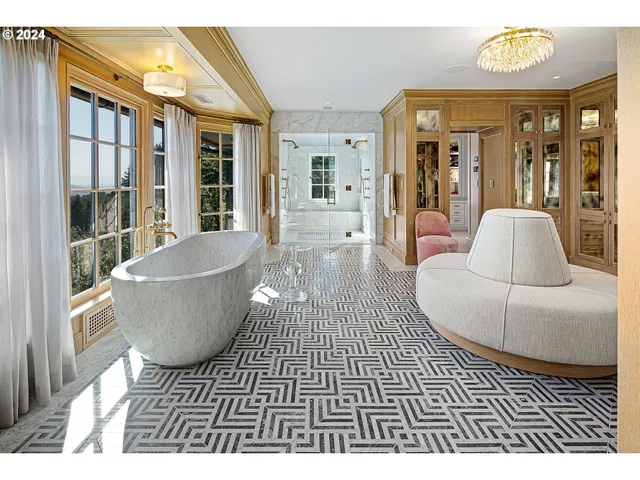 $25,000,000 | 4311 Southwest Greenleaf Drive, Portland, OR 97221