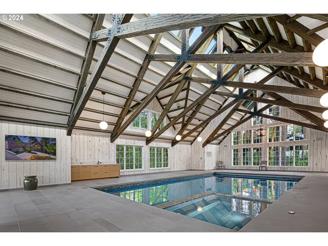 $25,000,000 | 4311 Southwest Greenleaf Drive, Portland, OR 97221