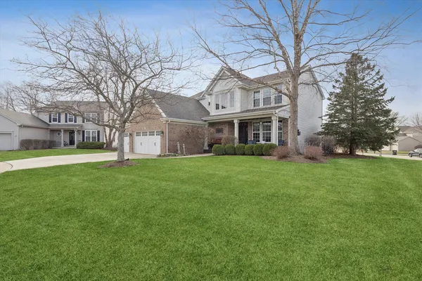 $529,900 | 1 McKenzie Court, Lake In The Hills, IL 60156