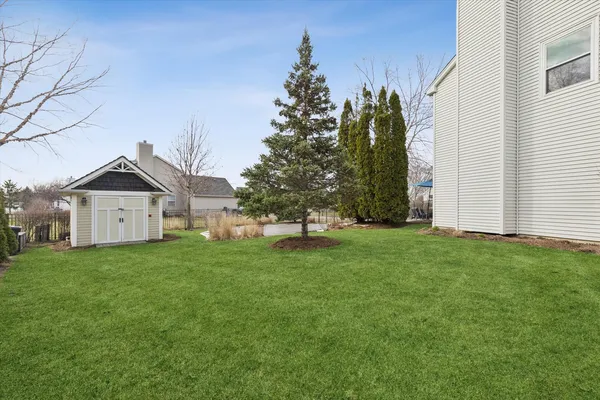 $529,900 | 1 McKenzie Court, Lake In The Hills, IL 60156