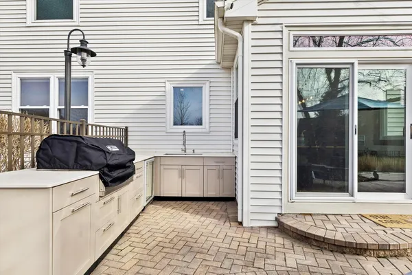 $529,900 | 1 McKenzie Court, Lake In The Hills, IL 60156