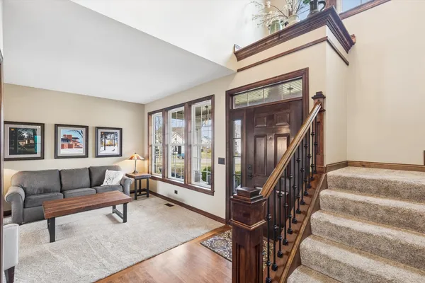 $529,900 | 1 McKenzie Court, Lake In The Hills, IL 60156