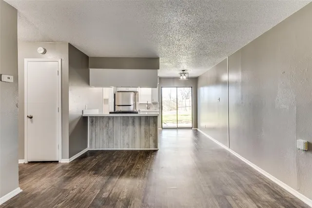 $1,350 | 3126 Hunter Street, Fort Worth, TX 76112