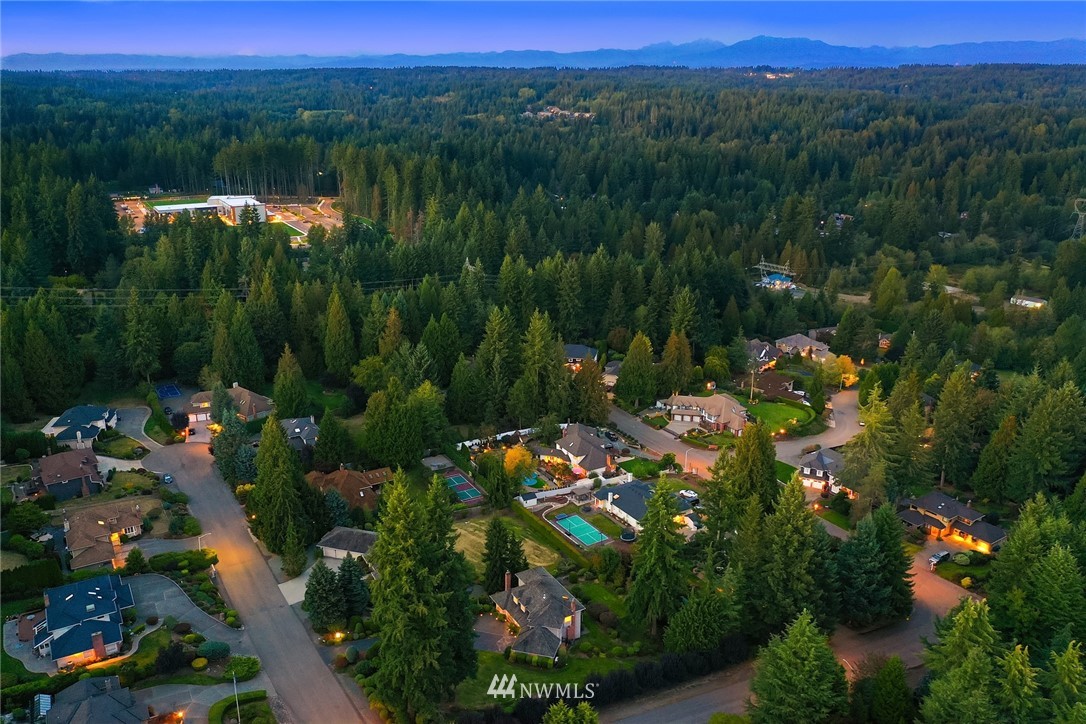 21127 47th Drive Southeast Bothell, WA 98021 - Photo 30 of 38 a view of a city