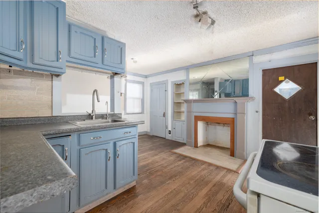 $318,888 | 301 Queen Street, Bristol, CT 06010