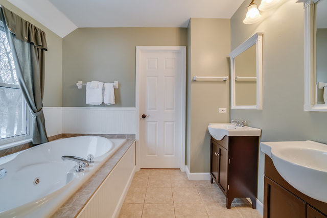 2729 Miller Road Geneva, IL 60134 - Photo 16 of 28