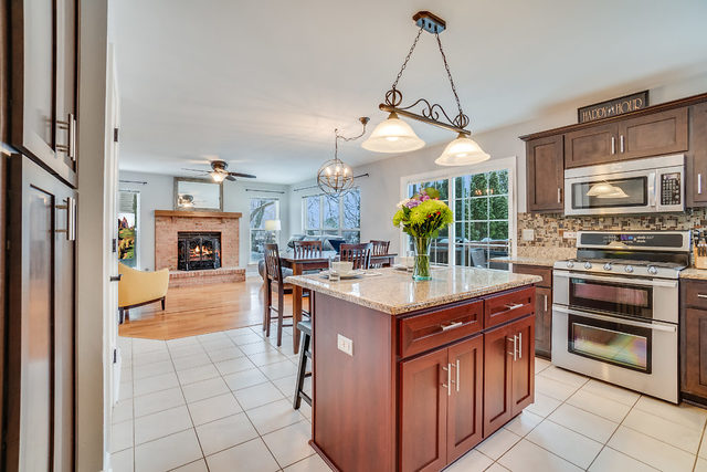 2729 Miller Road Geneva, IL 60134 - Photo 6 of 28