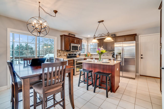 2729 Miller Road Geneva, IL 60134 - Photo 7 of 28