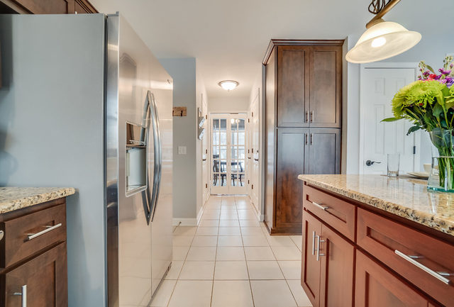 2729 Miller Road Geneva, IL 60134 - Photo 9 of 28