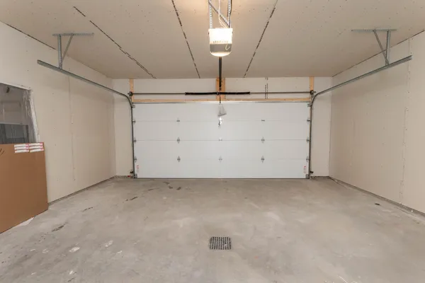 $315,000 | 6753 67th Avenue South, Horace, ND 58047