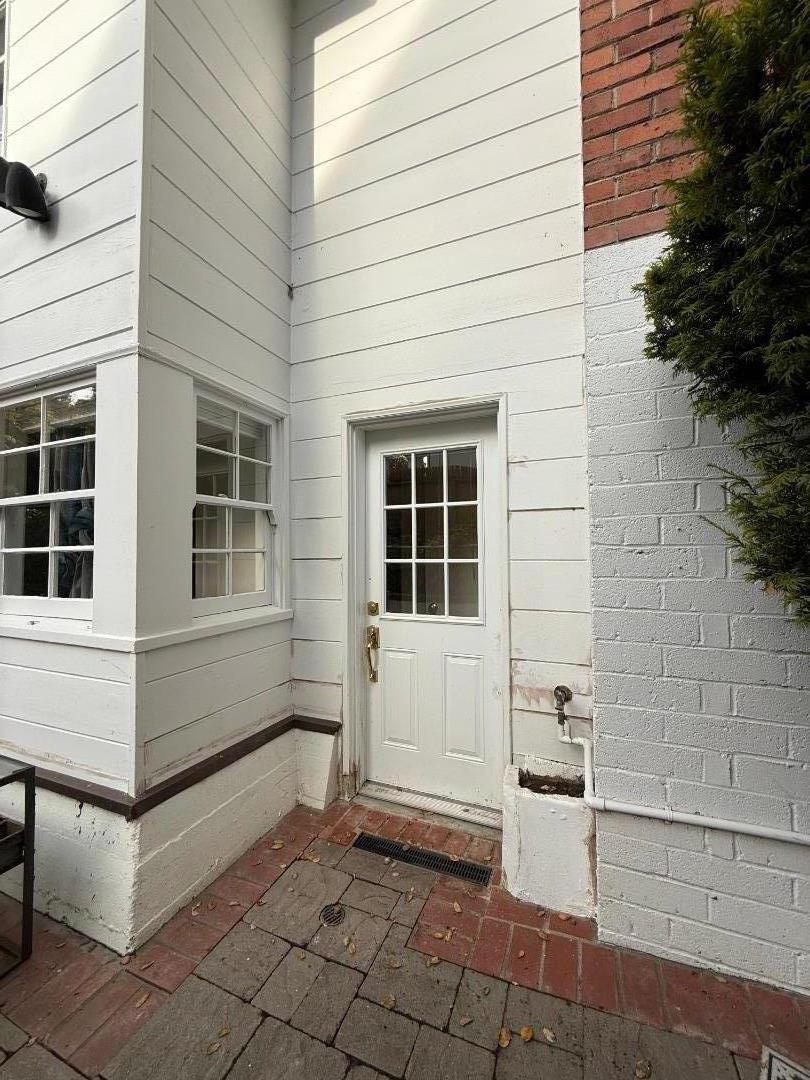 1815 Carmelita Avenue Burlingame, CA 94010 - Photo 20 of 21