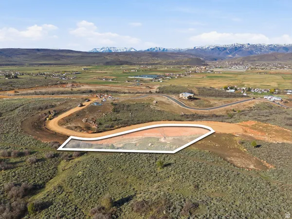 $725,000 | 1211 Big Sky Trail, Unit 40, Francis, UT 84036