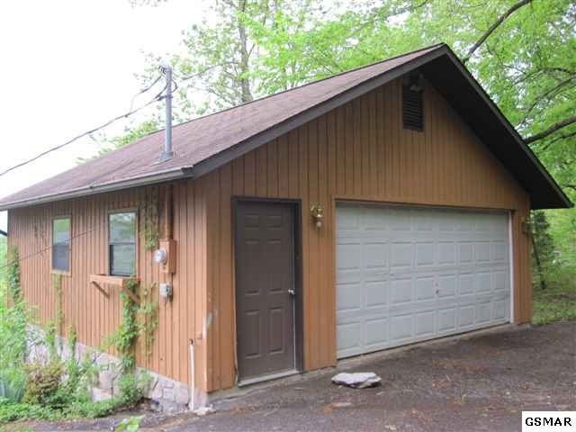 1008 Tramel Road Sevierville, TN 37862 - Photo 5 of 10