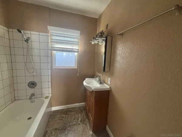 $4,950 | 514 South The Strand, Unit A, Oceanside, CA 92054