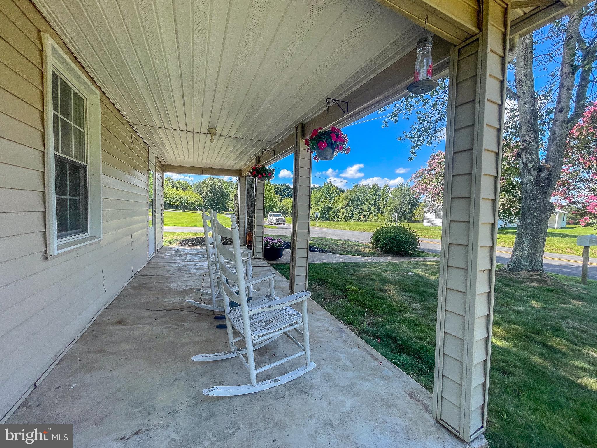 357 Cropp Road Fredericksburg, VA 22406 - Photo 9 of 32 Front Porch