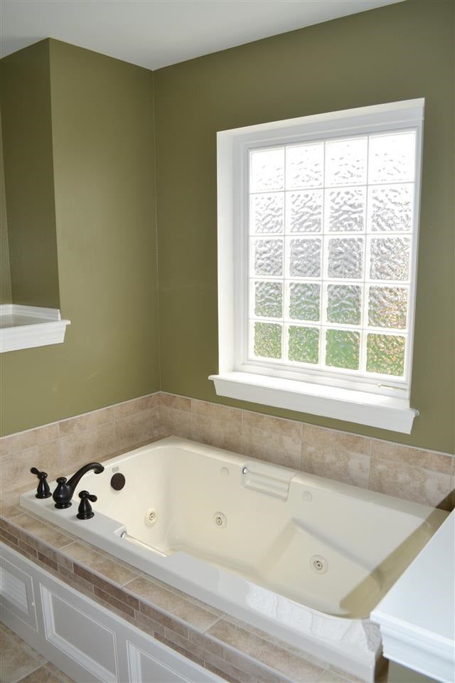 2590 Newcastle Road Marion, IA 52302 - Photo 13 of 24 Gallery Image 13