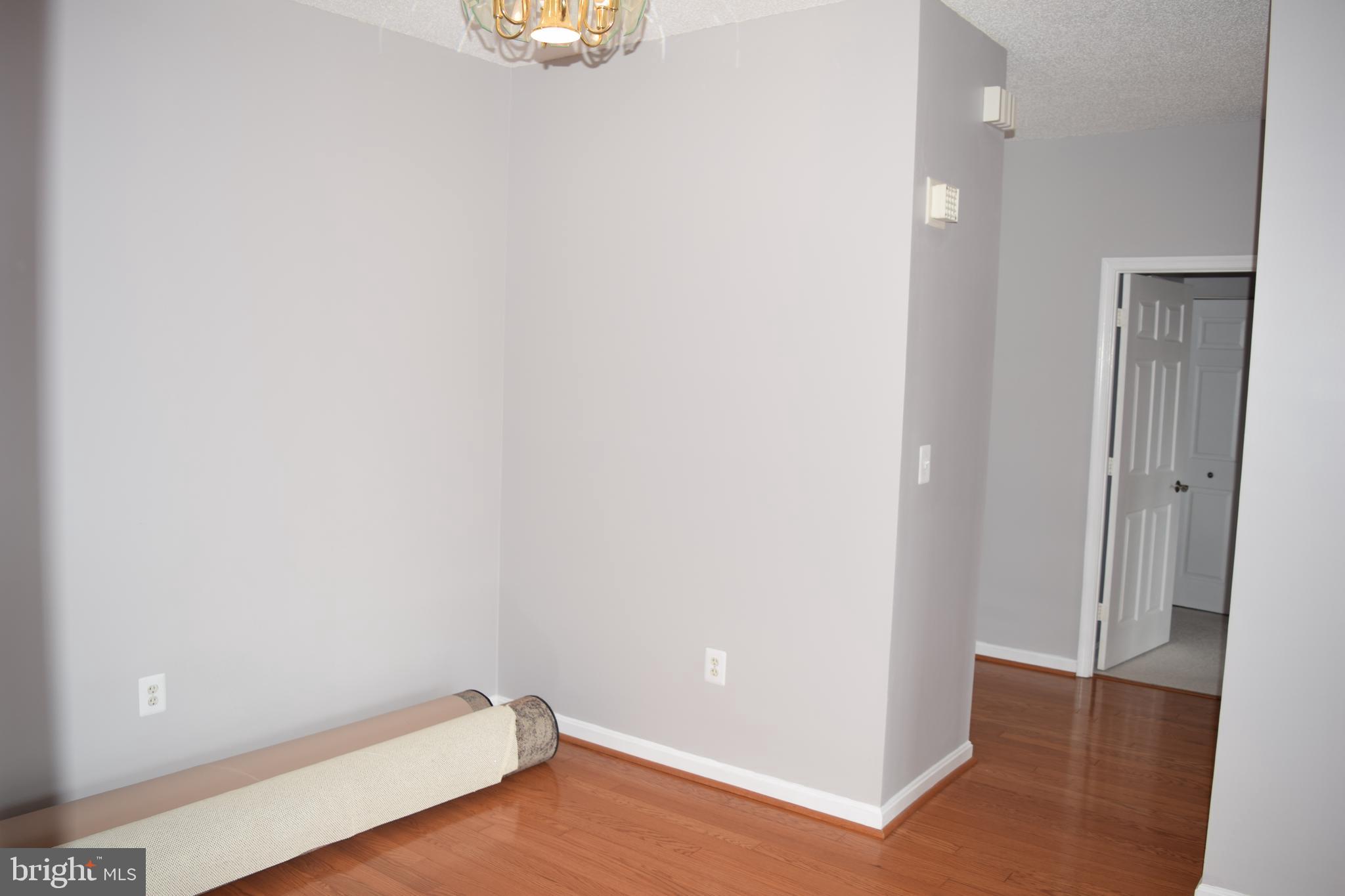 19375 Cypress Ridge Terrace, Unit 502 Leesburg, VA 20176 - Photo 13 of 43 Dining room