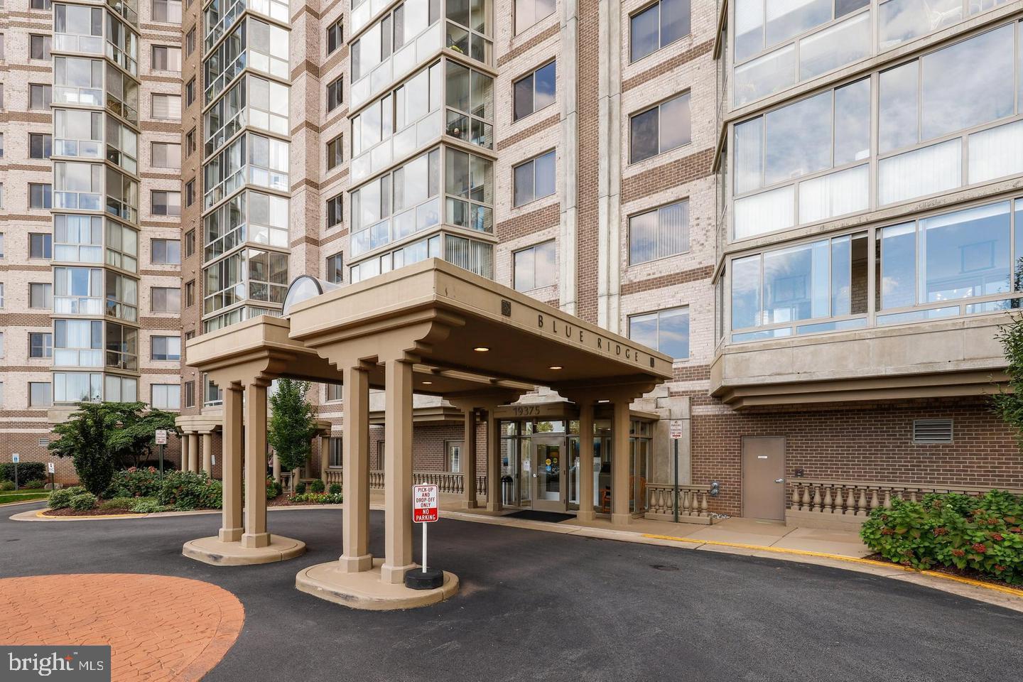 19375 Cypress Ridge Terrace, Unit 502 Leesburg, VA 20176 - Photo 2 of 43 Main Entrance