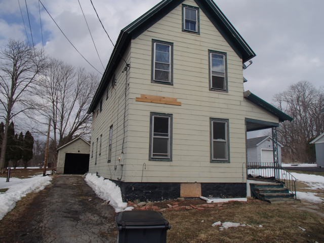 10 Rochester Street Fort Johnson, NY 12070 - Photo 1 of 12