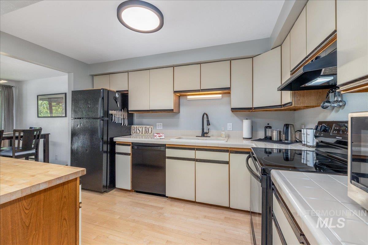 3651 South Gekeler Lane, Unit 96 Boise, ID 83706 - Photo 13 of 48
