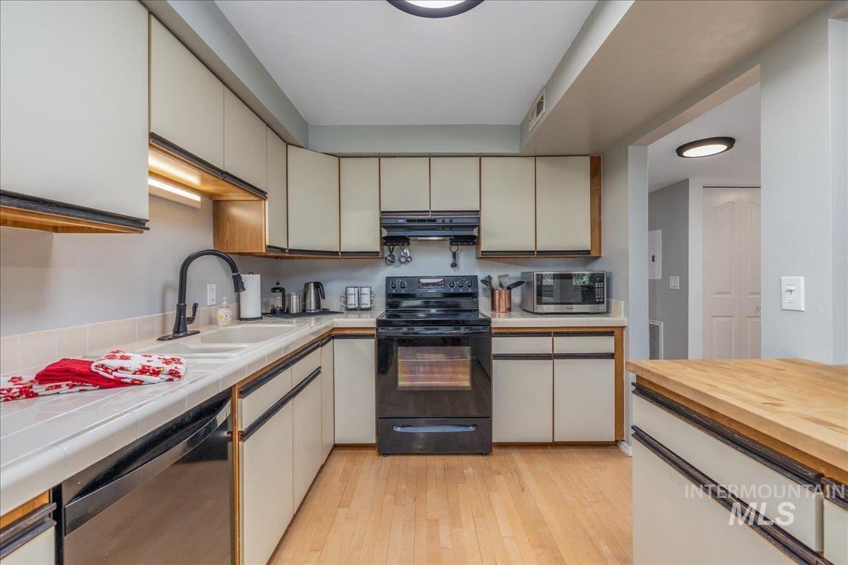 3651 South Gekeler Lane, Unit 96 Boise, ID 83706 - Photo 16 of 48