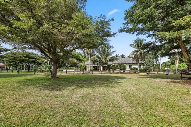 $15,000 | 10630 El Caballo Court, Delray Beach, FL 33446