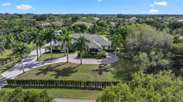 $15,000 | 10630 El Caballo Court, Delray Beach, FL 33446