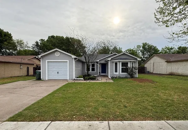 $1,795 | 5503 Creek Valley Drive, Arlington, TX 76018