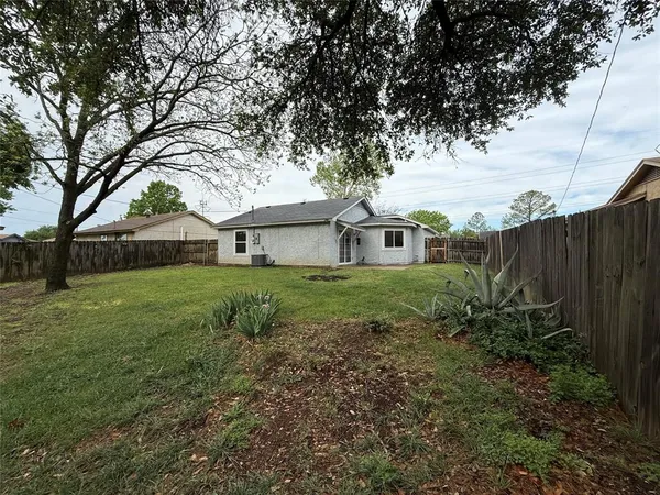 $1,795 | 5503 Creek Valley Drive, Arlington, TX 76018