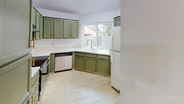 $1,795 | 5503 Creek Valley Drive, Arlington, TX 76018
