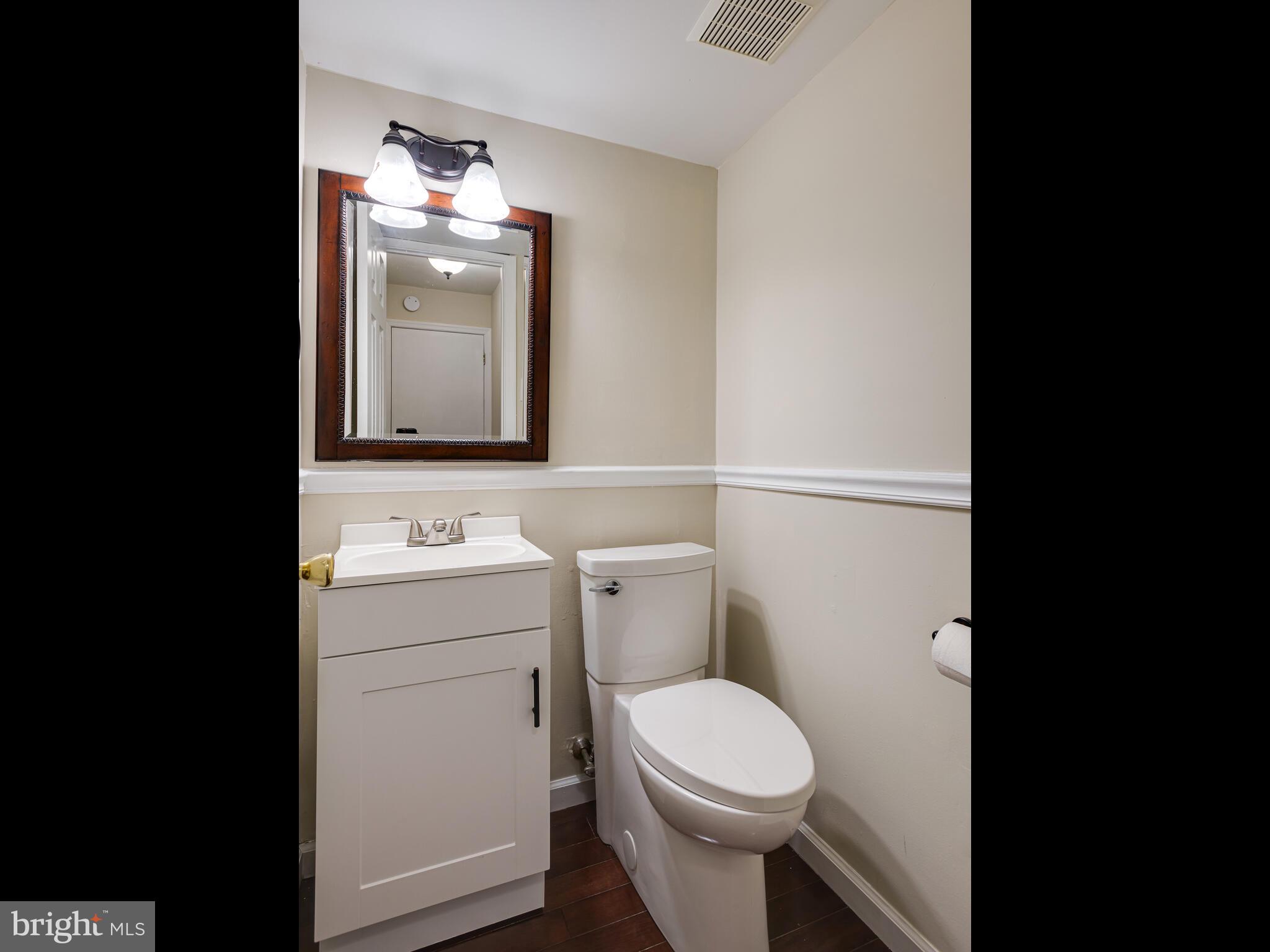 222 Llandovery Drive Exton, PA 19341 - Photo 12 of 32 Powder Room