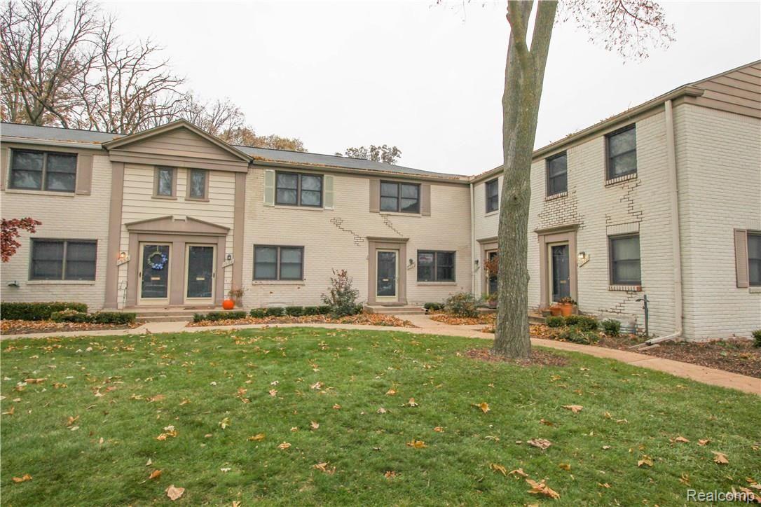 1965 Graefield Road Birmingham, MI 48009 - Photo 1 of 20 IMG_2014.jpg