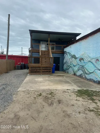 $2,295 | 116 North Howe Street, Unit B, Southport, NC 28461