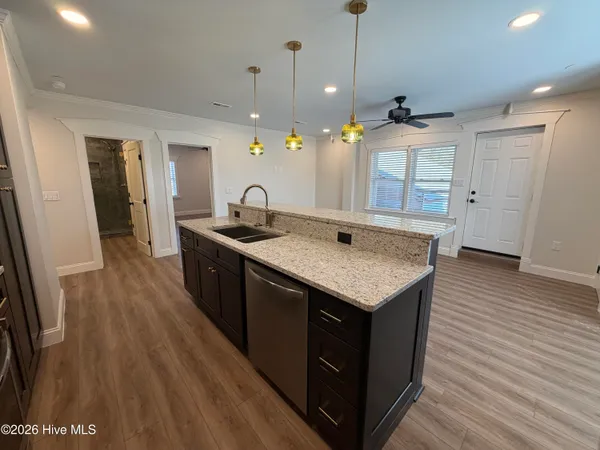 $2,295 | 116 North Howe Street, Unit B, Southport, NC 28461